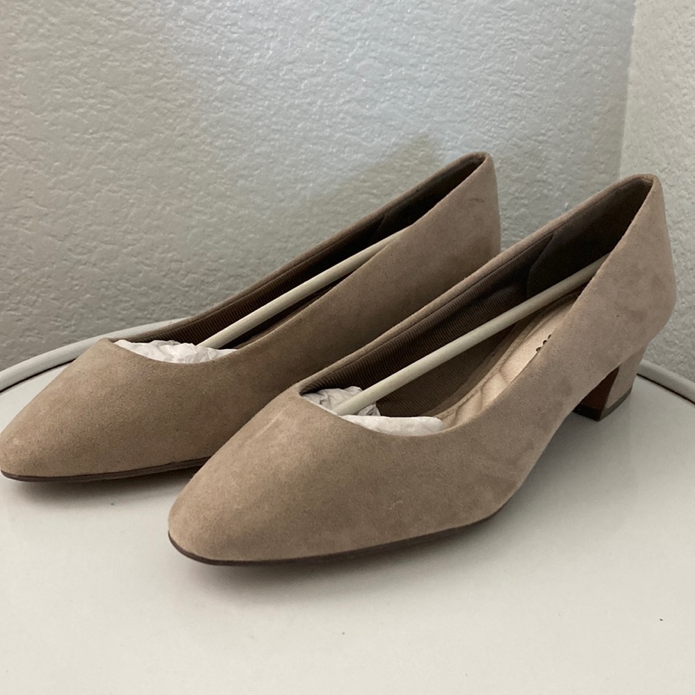 Easy Street Pumps Proper